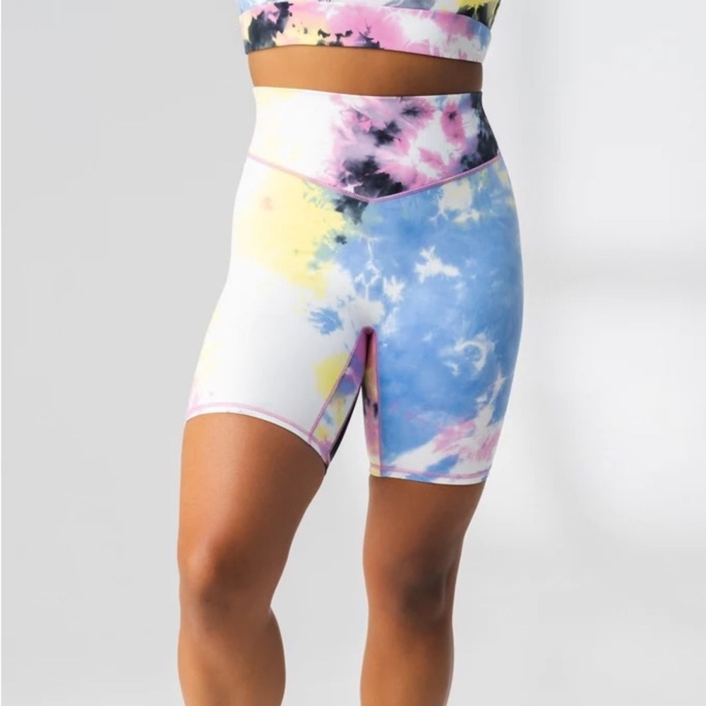 Vitality Cloud Biker Shorts in Thunderstorm